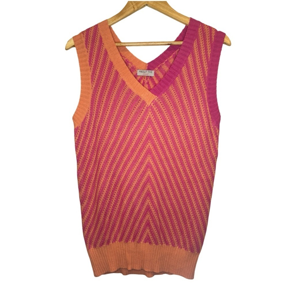 About The Trend Striped Pink and Orange Women's Sweater Vest Size M